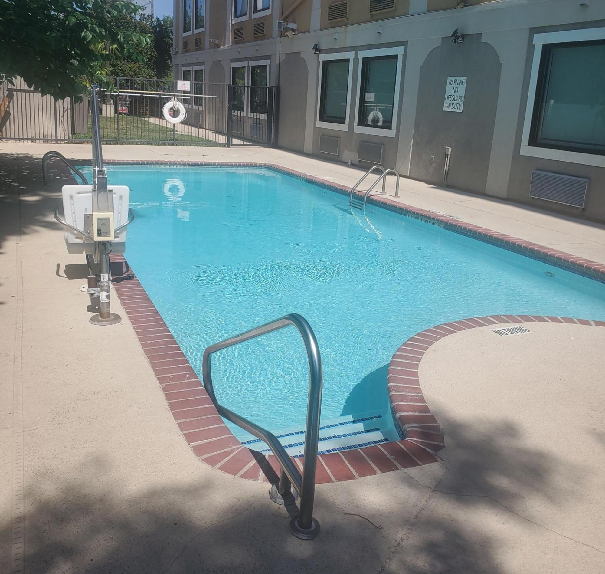 Holiday Inn Express & Suites San Antonio - Downtown Market Area By Ihg Eksteriør bilde